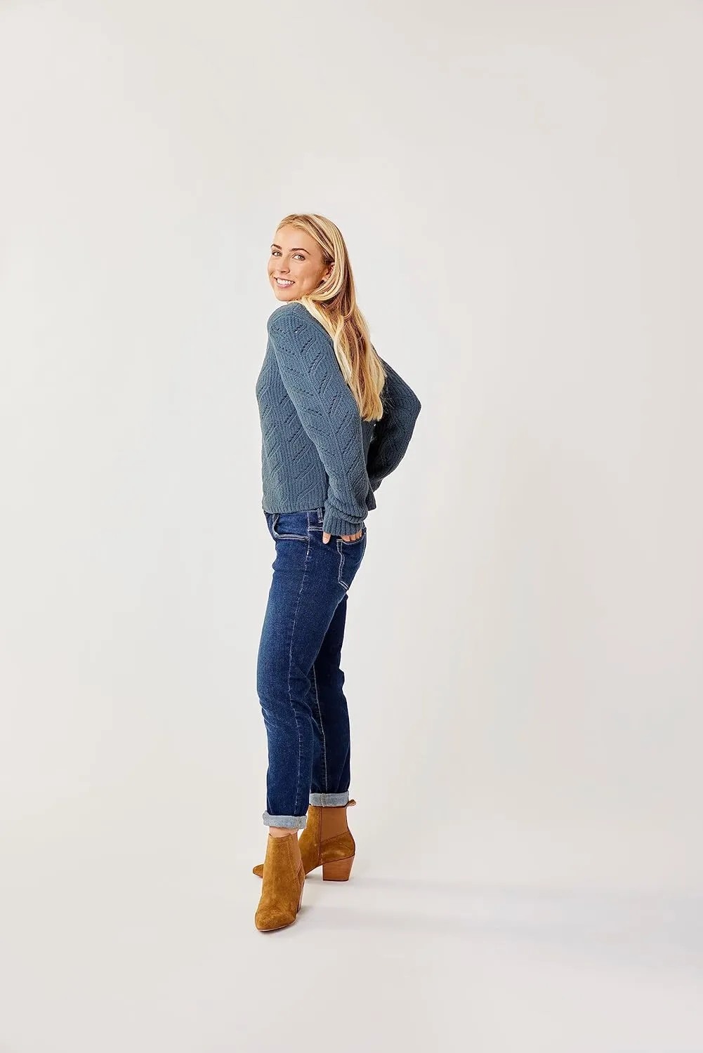 Carve Designs Women's Austin Crop Jean