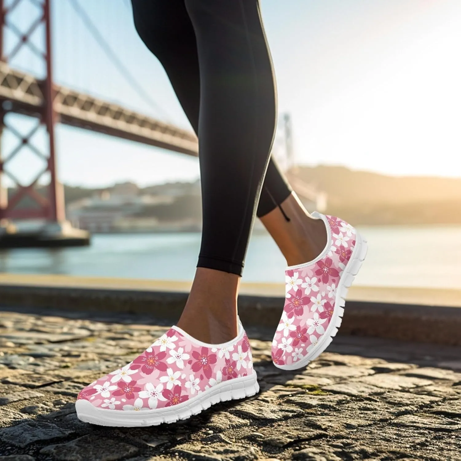 Fashion Design Women Walking Shoes Mesh Sneakers for Ladies Slip-on Shoes Nurse Loafers