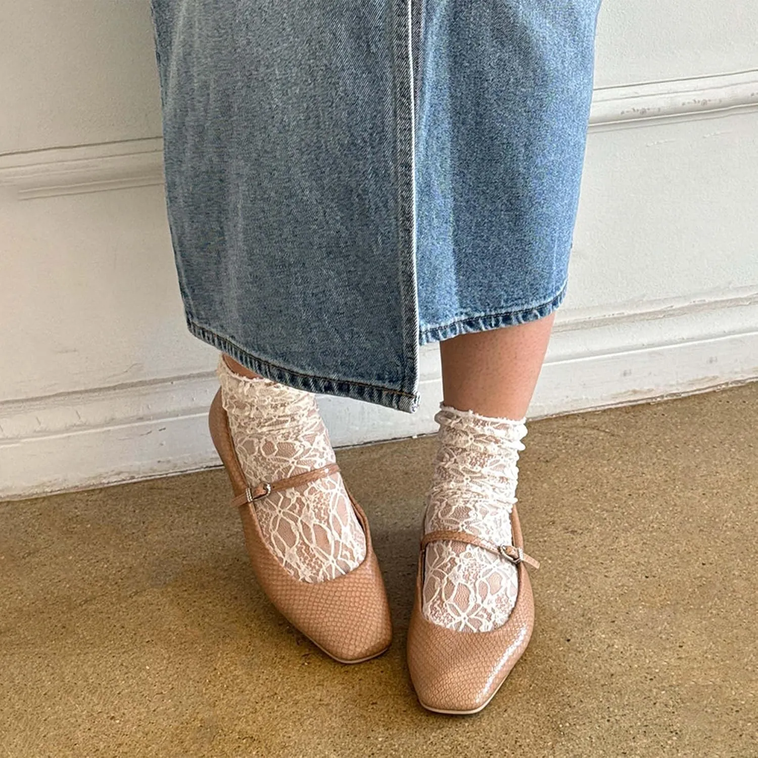 Mary Jane Ballet Flats for Women Casual Square Toe Slip On Flats Comfortable Ankle Buckle Strap Ballerina Shoes
