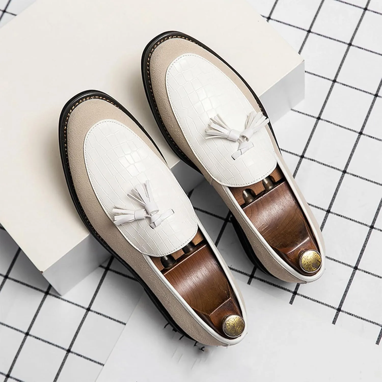 Men Suede Leather Business Loafer Shoes with Tassel Decor Fashion Pattern Slip-on Round Head Low Top Non-Slip Luxury Formal Dress Shoes for Wedding Party