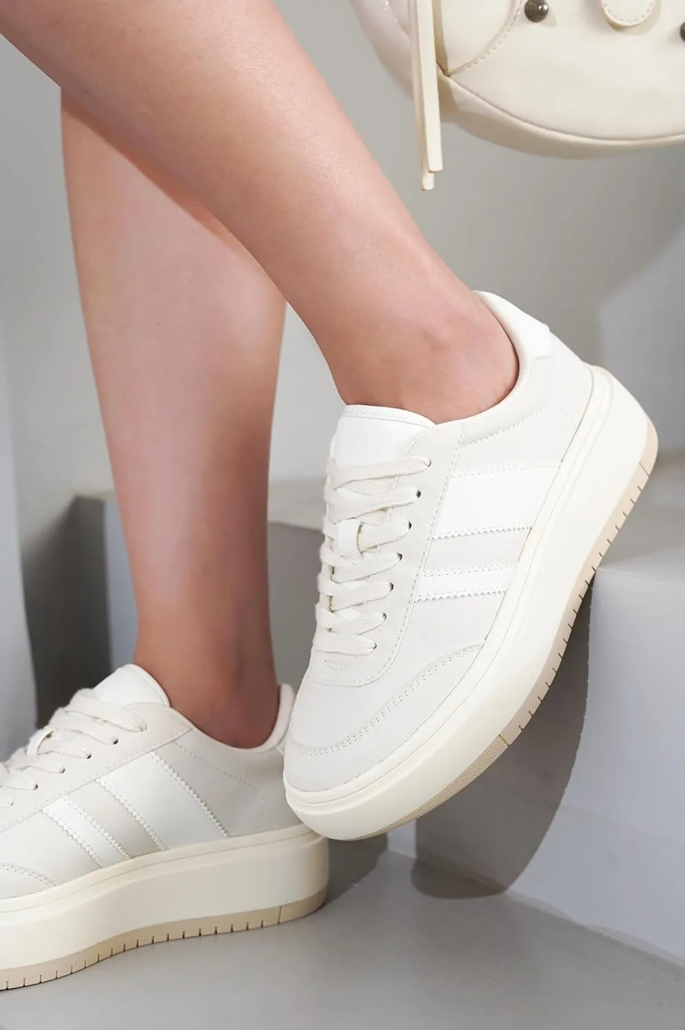 Project Cloud Platform Sneakers for Women - Lightweight Memory Foam Insole Fashion Sneakers for Women Footwear - Non-Slip Womens Sneakers Platform Shoes Women's Fashion (Nita)