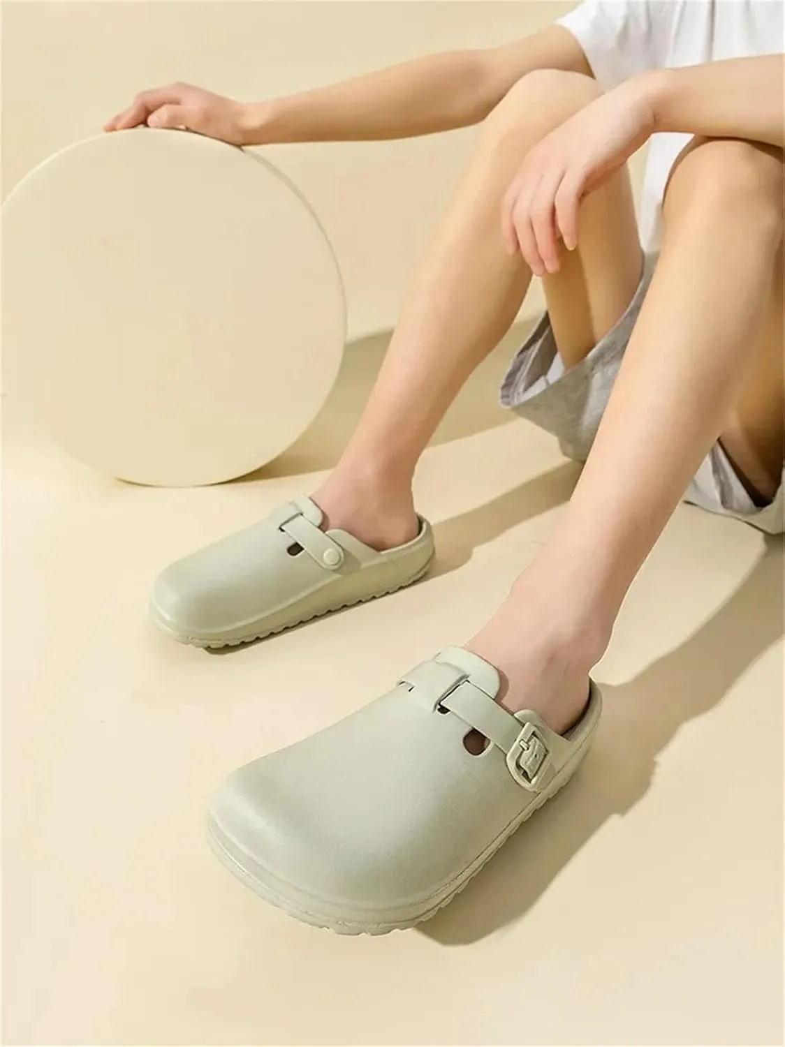 Unisex Anti-Slip Clogs - Comfortable Outdoor Beach Sandals with Arch Support