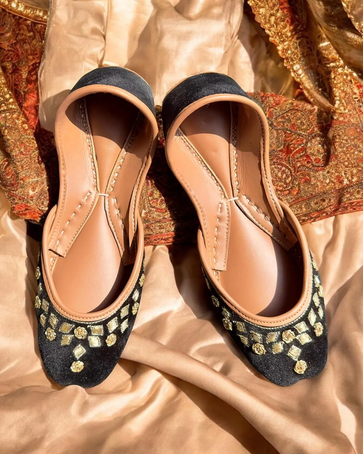 Women's Slip On Traditional Handmade Khussa Bridal Mojari Punjabi Jutti Ethnic Ballet Flats