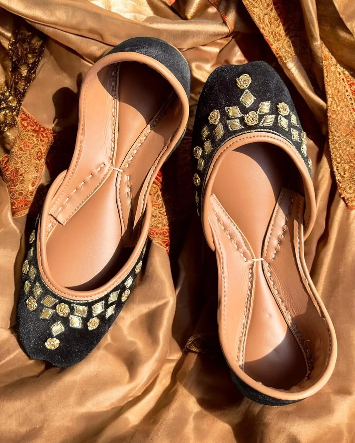 Women's Slip On Traditional Handmade Khussa Bridal Mojari Punjabi Jutti Ethnic Ballet Flats